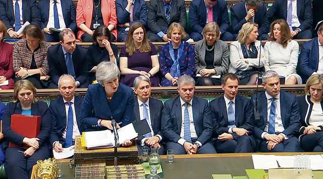 UK PM Theresa May wins confidence vote over Brexit deal