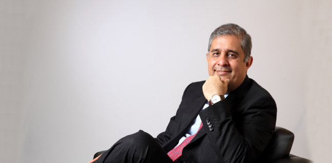 Axis Bank appoints Amitabh Chaudhry as MD & CEO
