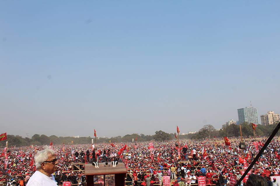 Veteran CPI(M) leader Buddhadeb Bhattacharjee attends rally after 3 years