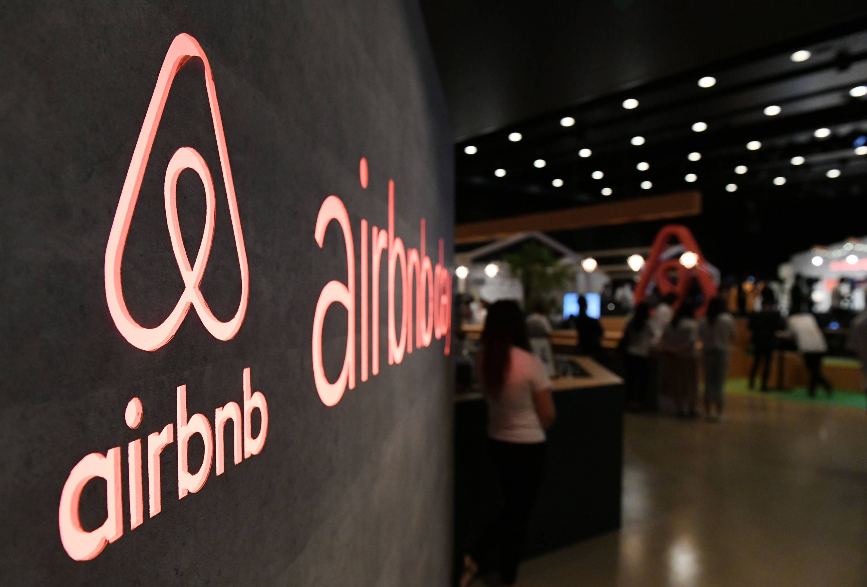 Airbnb invests $200 million in OYO for Indian mart