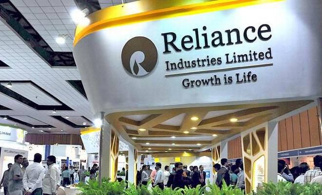 RIL topples IOC to become the biggest Indian company in revenue terms