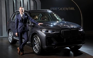 BMW launches flagship sports X7 model in India