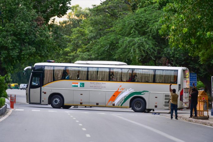 Article 370: Pakistan suspends Delhi-Lahore bus service, two cross-border trains