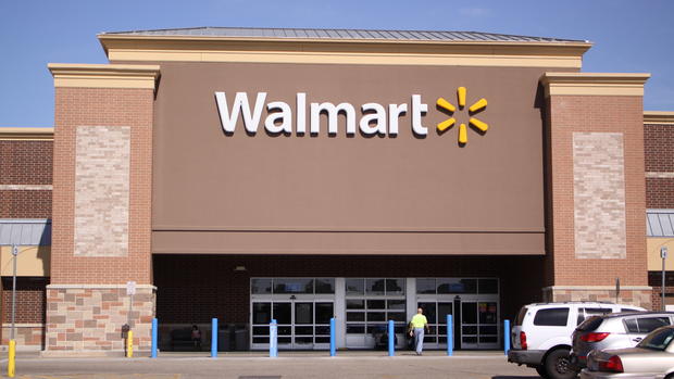 Walmart to keep selling guns despite recent shootings at its stores