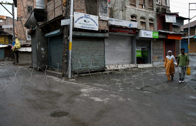 ‘Srinagar traders have lost Rs 1,000 crore’