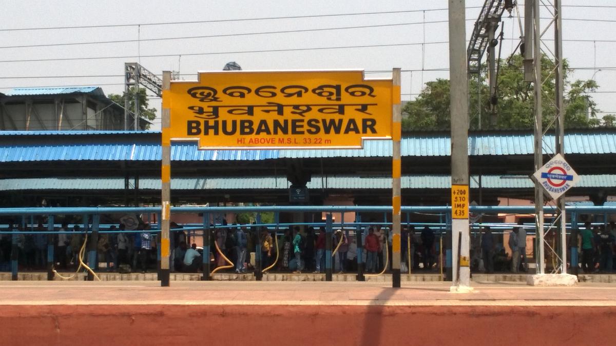 Railways signs MoU with Odisha for joint redevelopment of Bhubaneswar Station