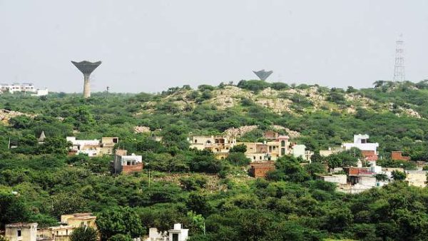 Gurugram: Illegal farmhouses on Aravalli to be demolished soon