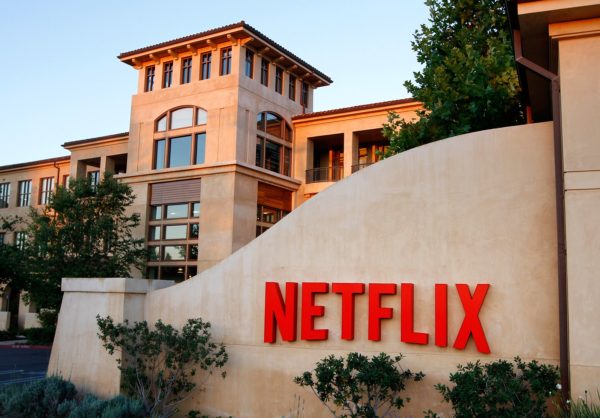 Netflix surpasses 200 million paid subscribers