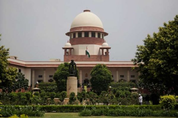 Supreme Court stays further proceedings in Amazon-Future-Reliance case before Delhi High Court