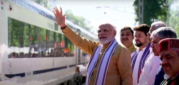 Narendra Modi flags off Vande Bharat Express from Una to New Delhi